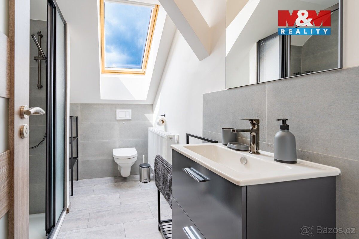 Pronájem byt - Hoštice, 387 01