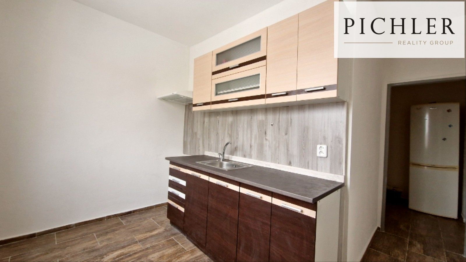 Pronájem byt 2+kk - Zahradní 638, Chodov, 55 m²