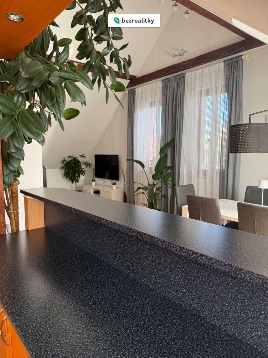 Prodej byt 4+kk - Kostelecká, Mratín, 145 m²