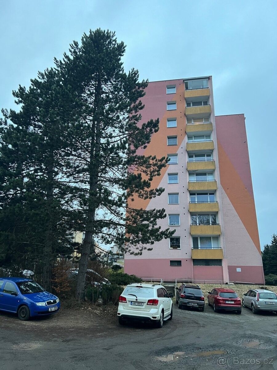 Byty, Tanvald, 468 41