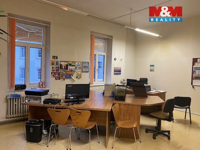 Pronájem kancelář - Zámecké nám., Bruntál, 76 m²