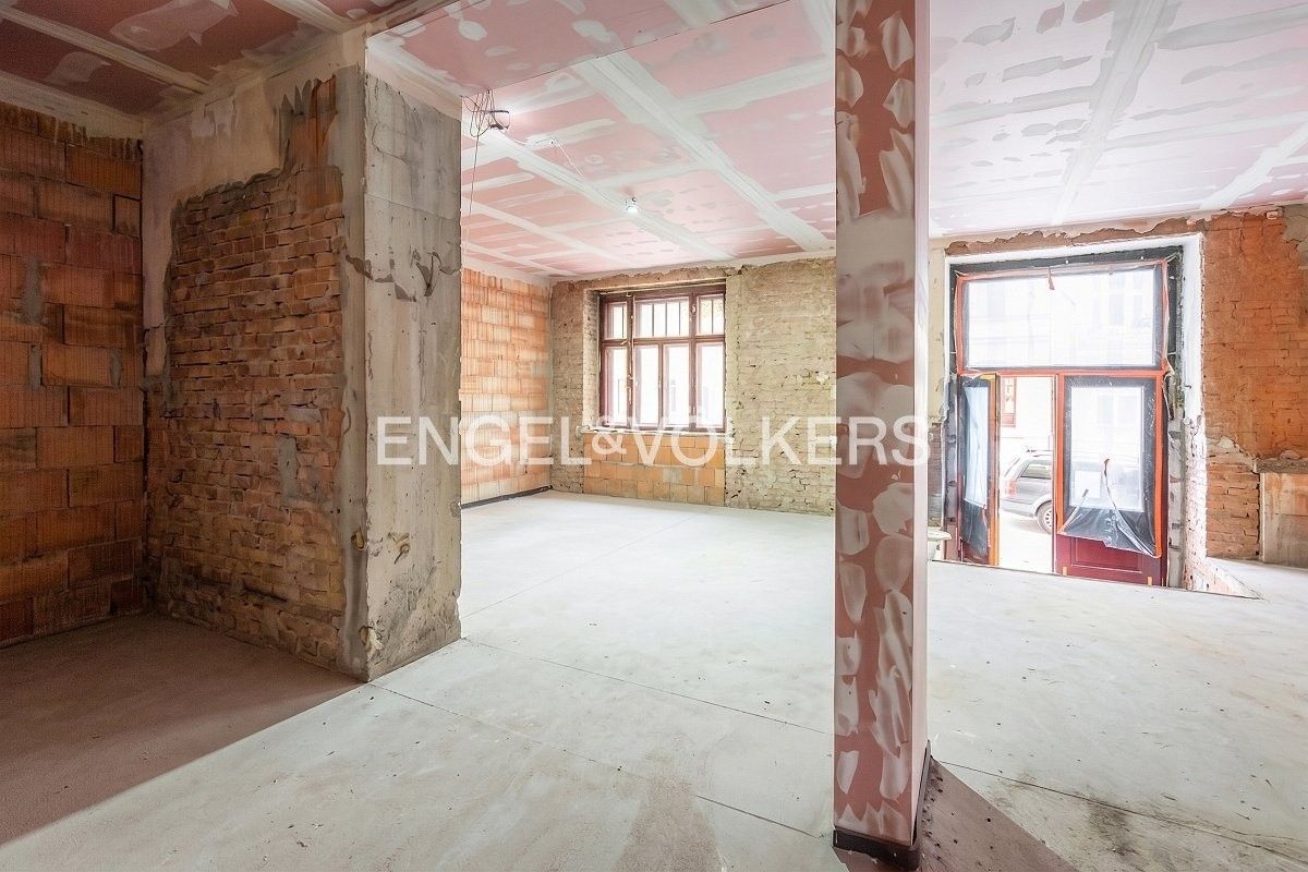 Restaurace · 144 m² · Slavíkova 1571, Praha Vinohrady - 3