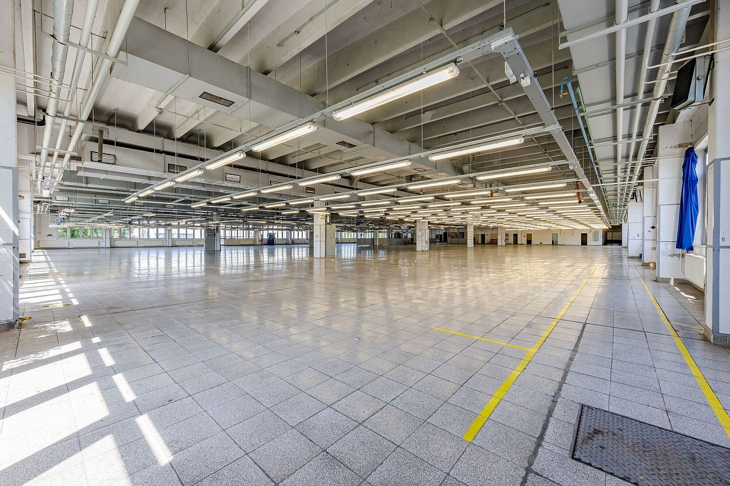 Sklad · 900 m² · Veselí nad Moravou - Zarazice, okres Hodonín - 3