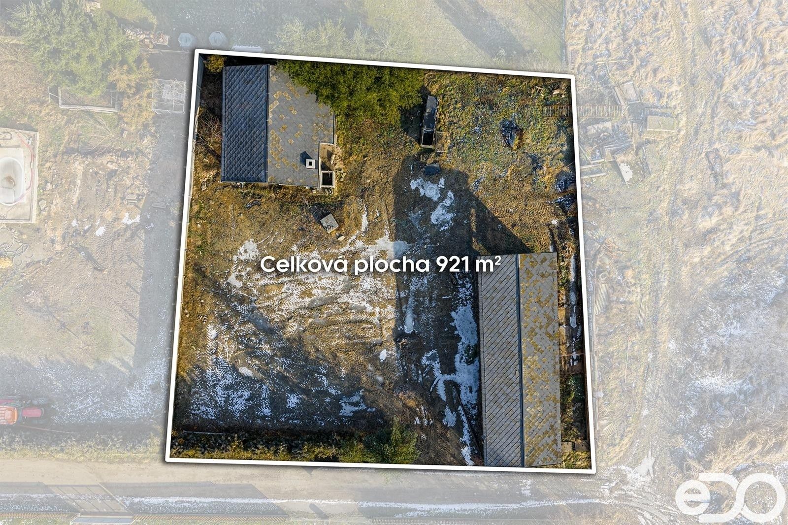 Prodej pozemek pro bydlení - Strašov, 921 m²