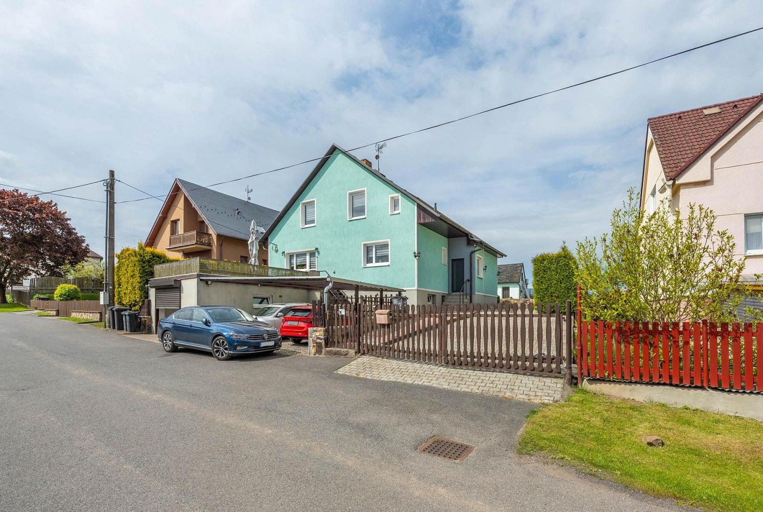 Rodinné domy, Zaječov - Nová Ves, okres Beroun, Středočeský kraj, 285 m² - 1