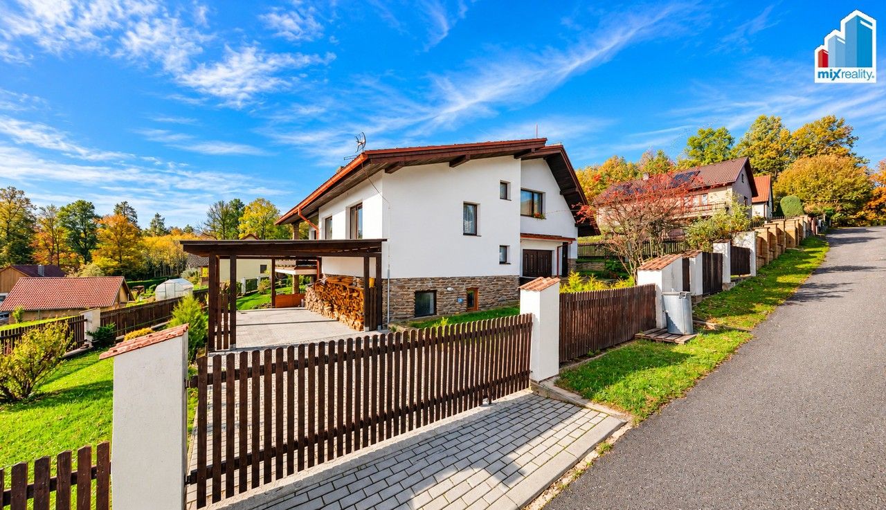 Rodinné domy, Chanovice, 350 m² - 1