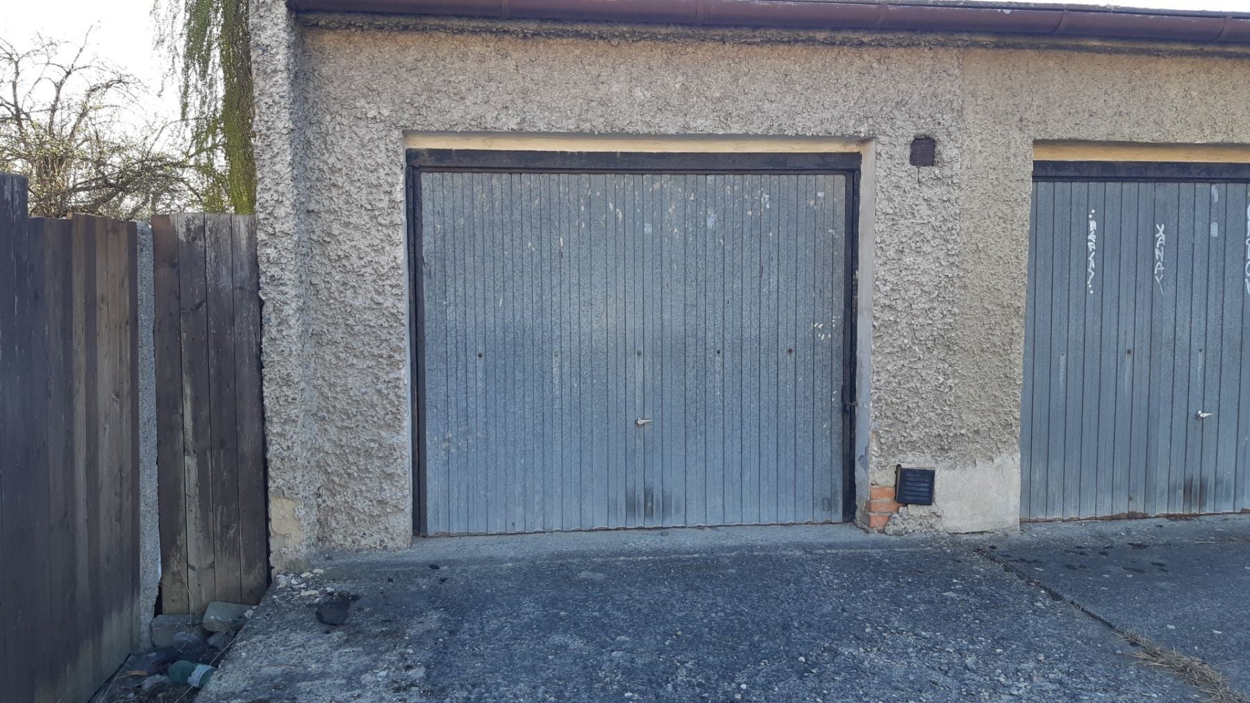 Garáže, Buzulucká, Olomouc - Slavonín, Olomoucký kraj, 16 m²