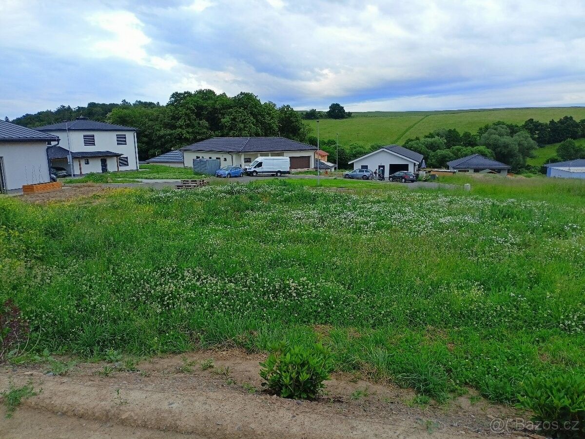 Zahrady, Velká Polom, 747 64, 832 m²