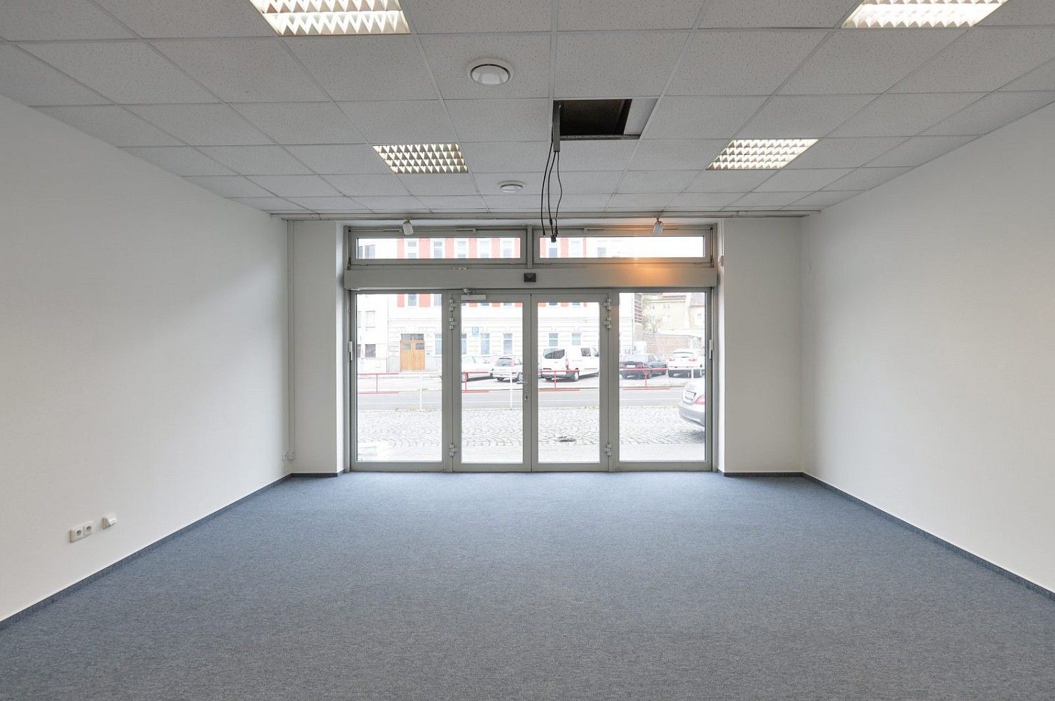 Kancelář · 250 m² · Praha - 3