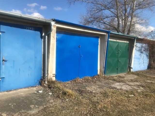 Garáže, Bukovany u Sokolova, 357 55
