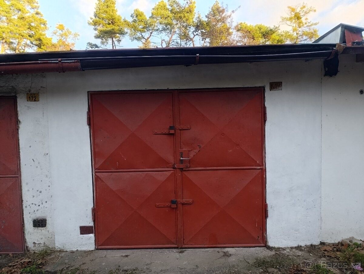 Garáže, Chotusice, 285 76