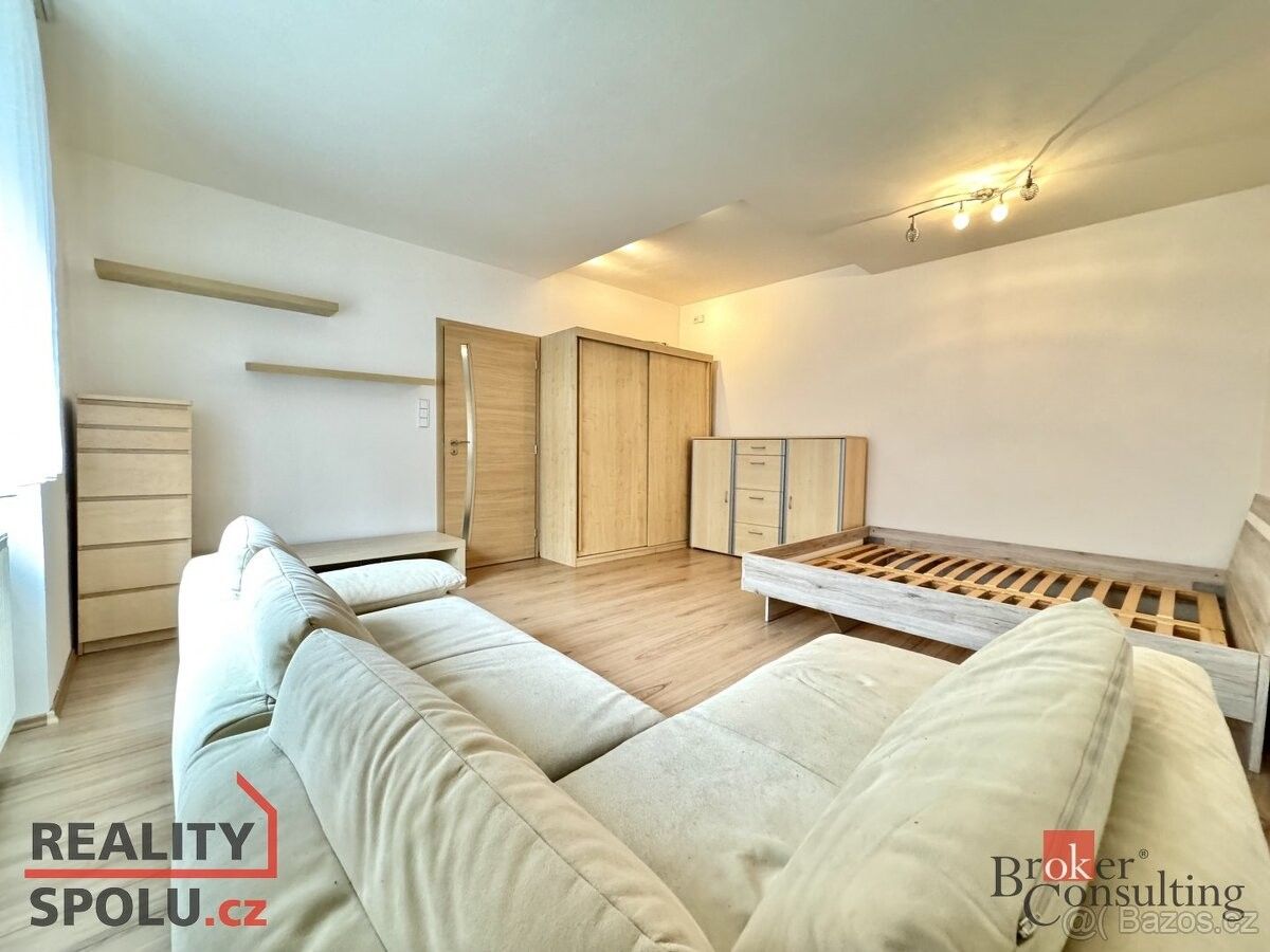 Pronájem byt - Znojmo, 669 02