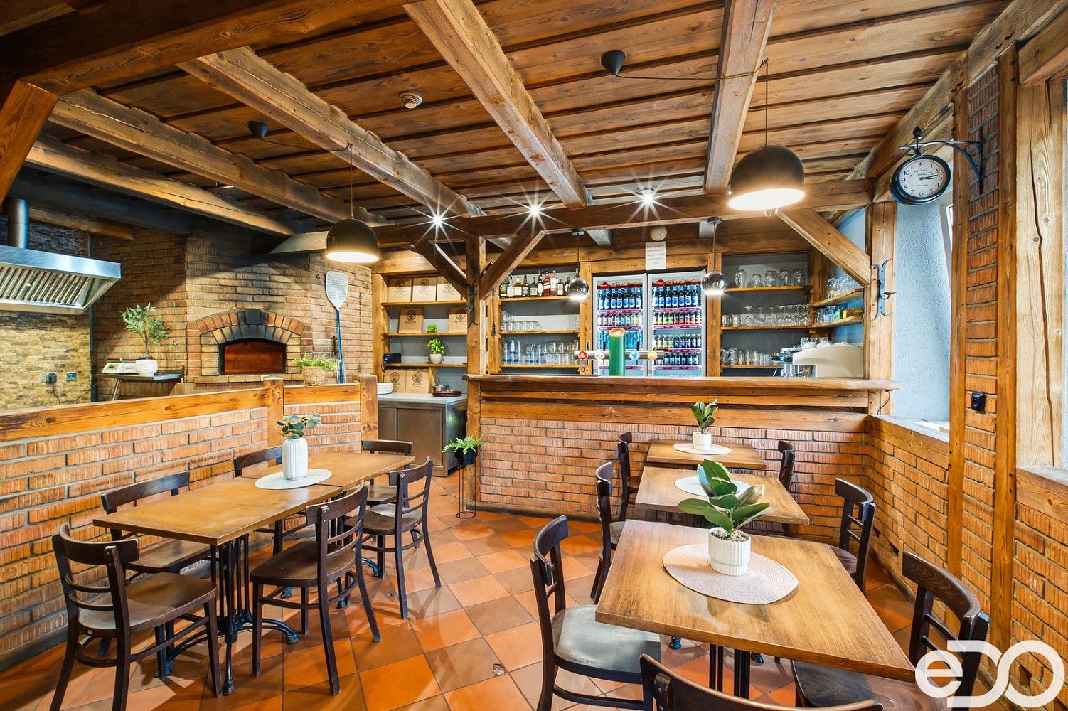 Restaurace, Doksy, okres Česká Lípa, Liberecký kraj, 216 m² - 1