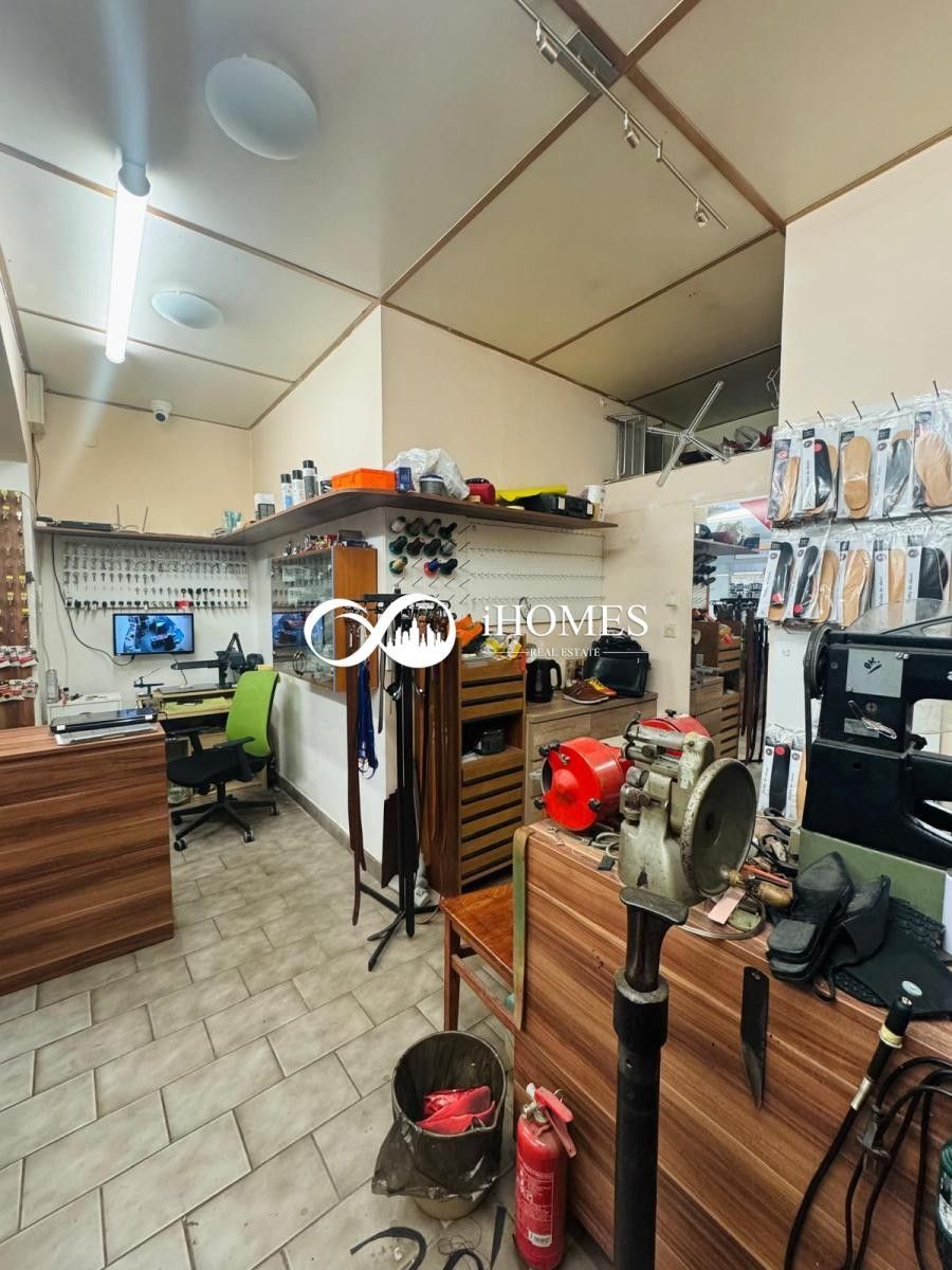 Pronájem obchodní prostory - Lublaňská, Praha, 50 m²