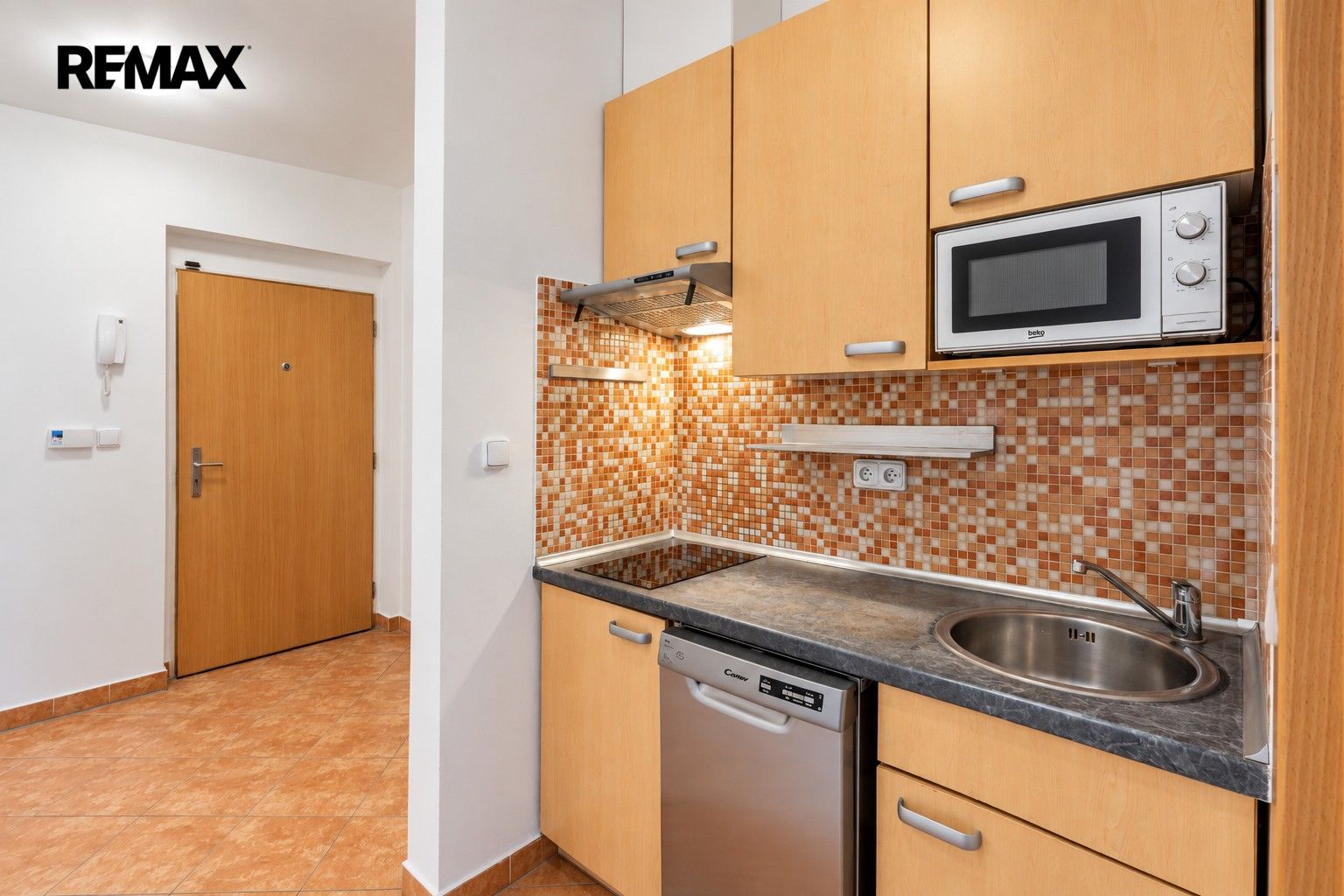 Byt 2+kk · 38 m² · Sazovická 454, Praha Zličín - 4