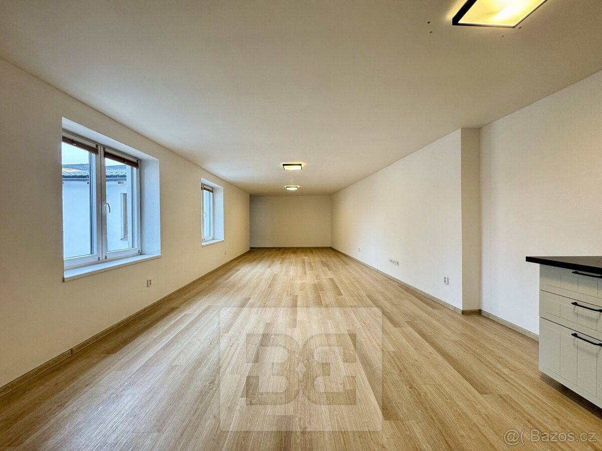 Pronájem byt - Mohelnice, 789 85