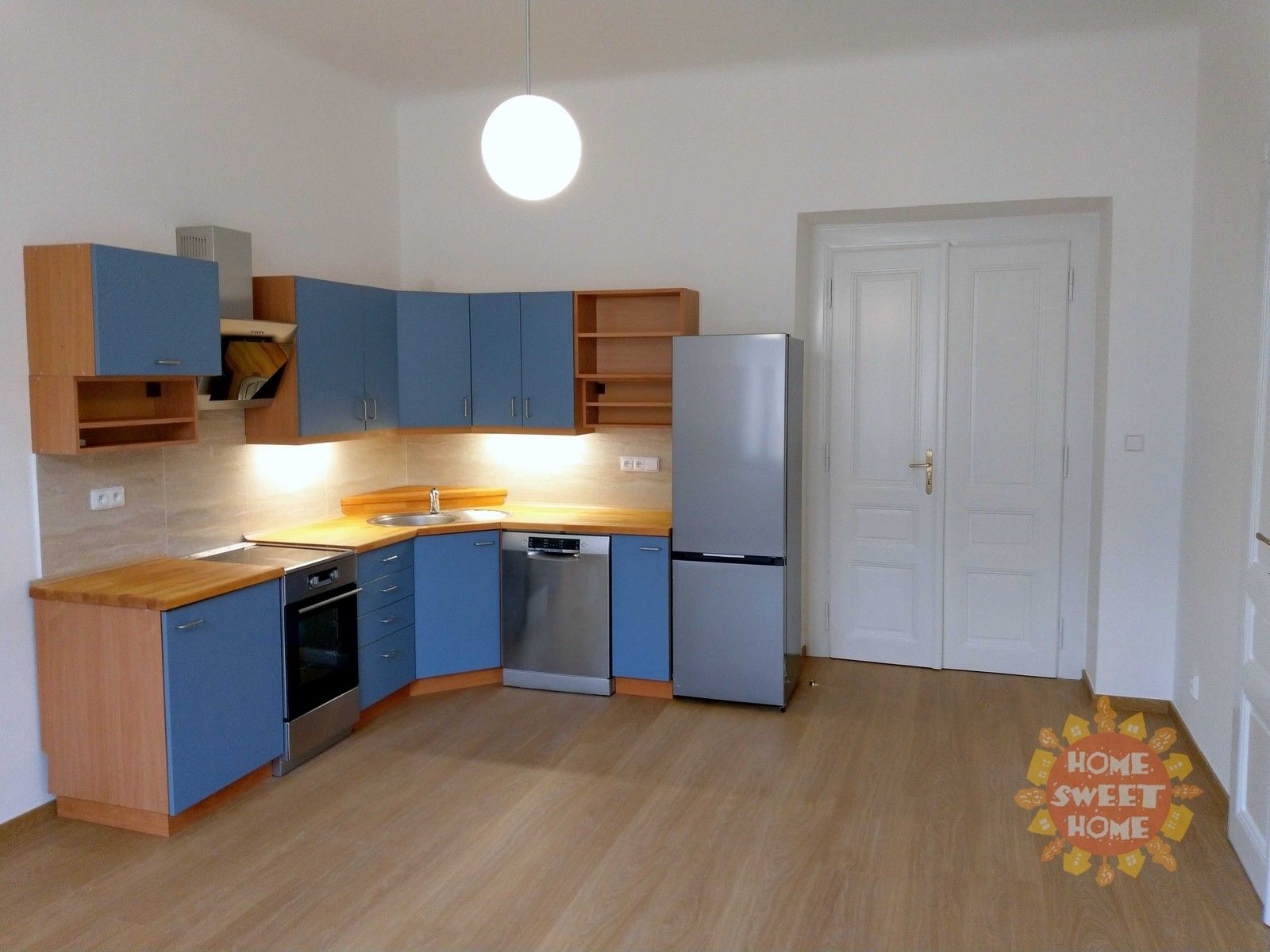 Pronájem byt 3+kk - Lužická 1629, Praha, 85 m²