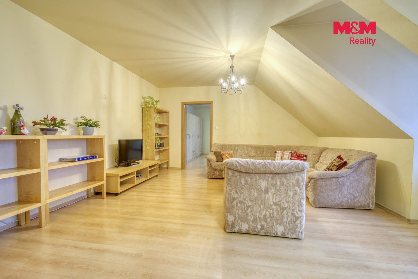 Byt 4+kk · 122 m² · náměstí Republiky, Bor - 3