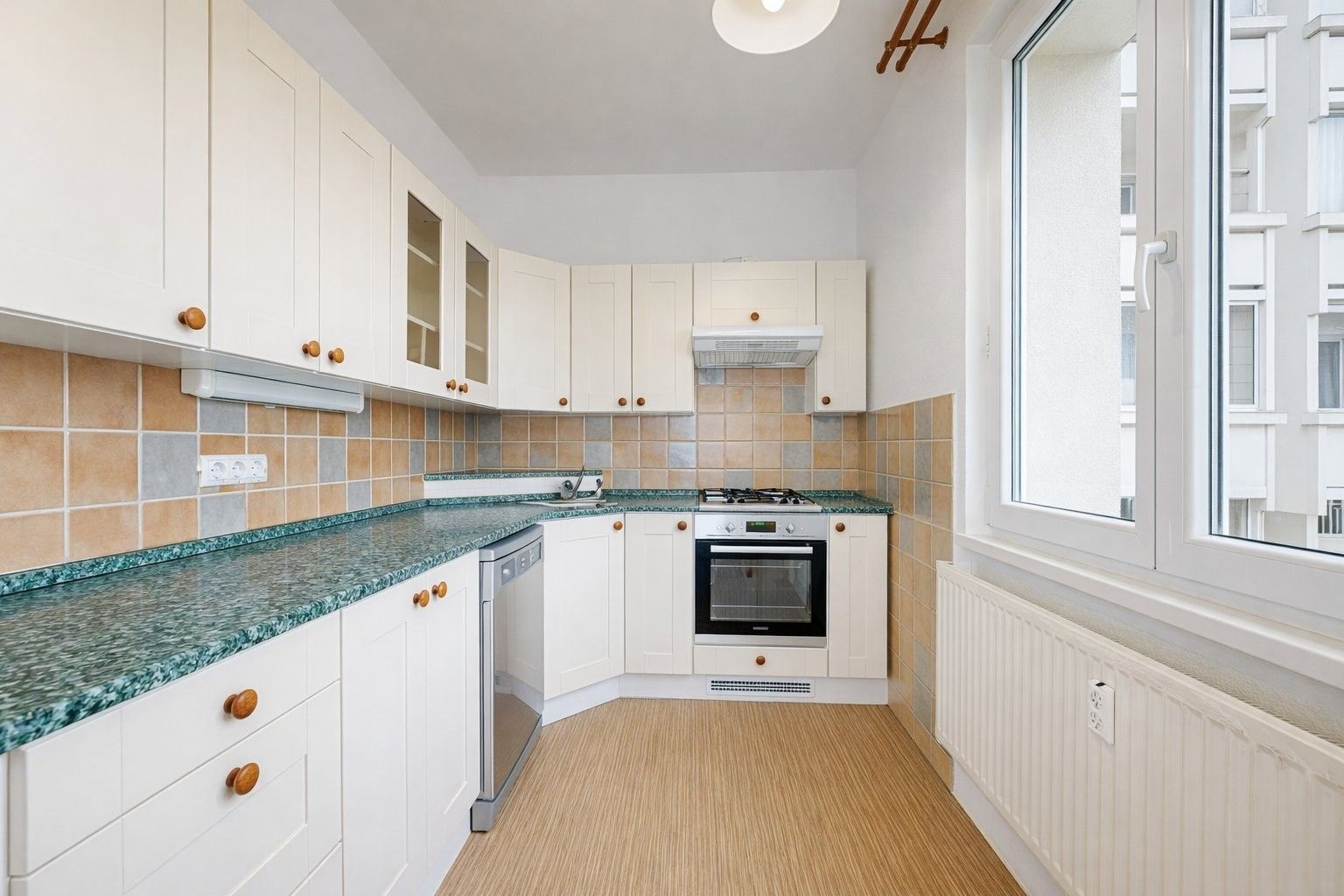 3+1, Kosmonautů, Jindřichův Hradec, 68 m²