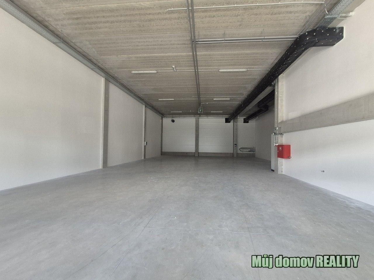 Sklad · 550 m² · K pérovně, Praha - 4