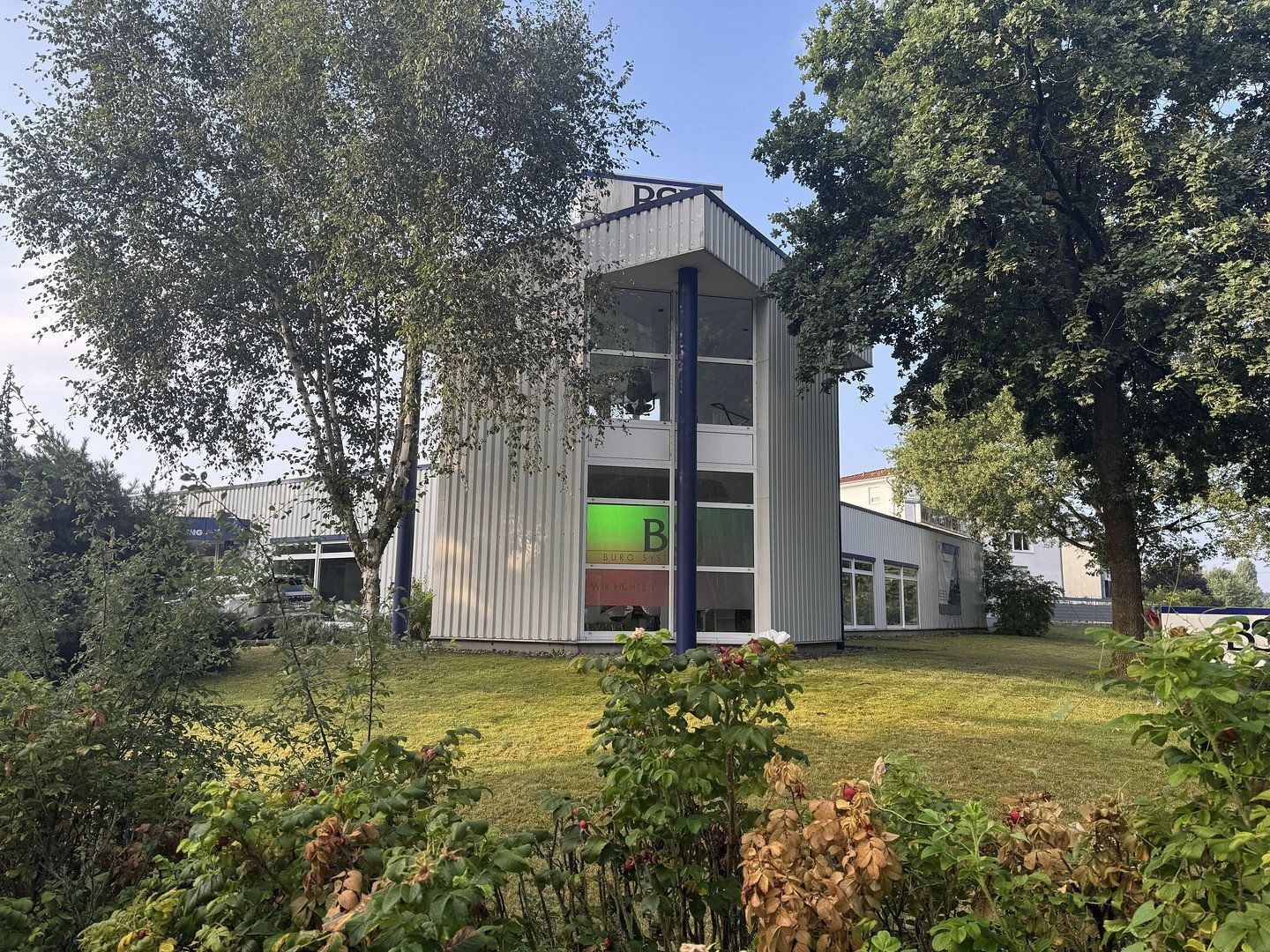 Obchodní prostory, Lilienthalstraße 1, , Dolní Sasko, 3 000 m² - 1