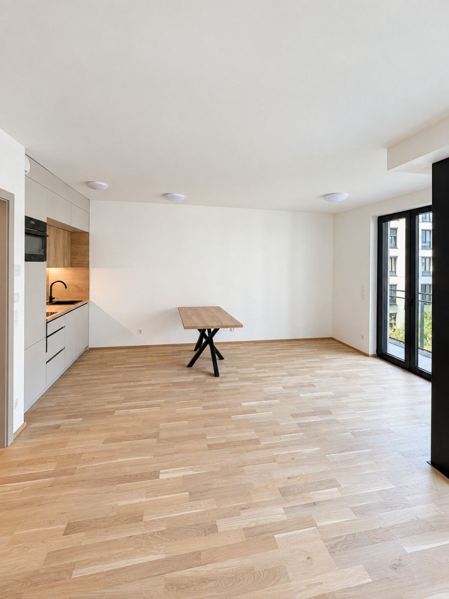 Pronájem byt 1+kk - Hartigova, Praha - Žižkov, 45 m² - 5