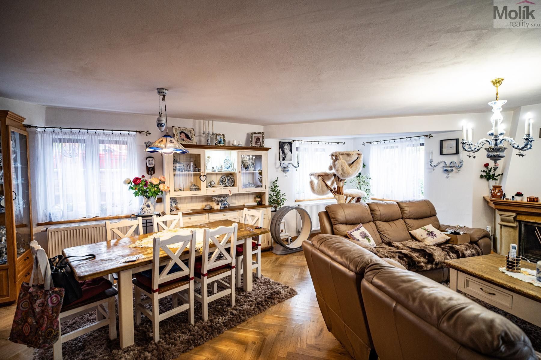 Rodinný dům · 547 m² · V Sadech, Most - 4