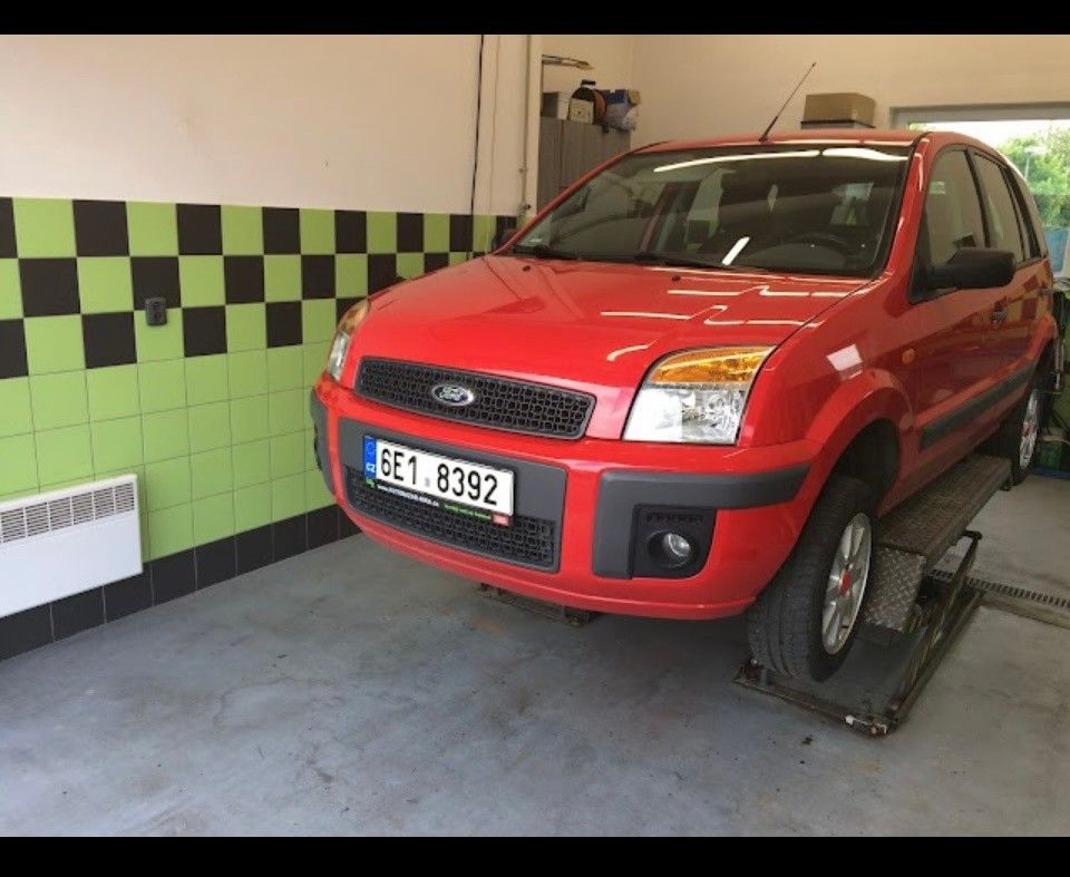 Pronájem garáž - Chrudim, 537 01