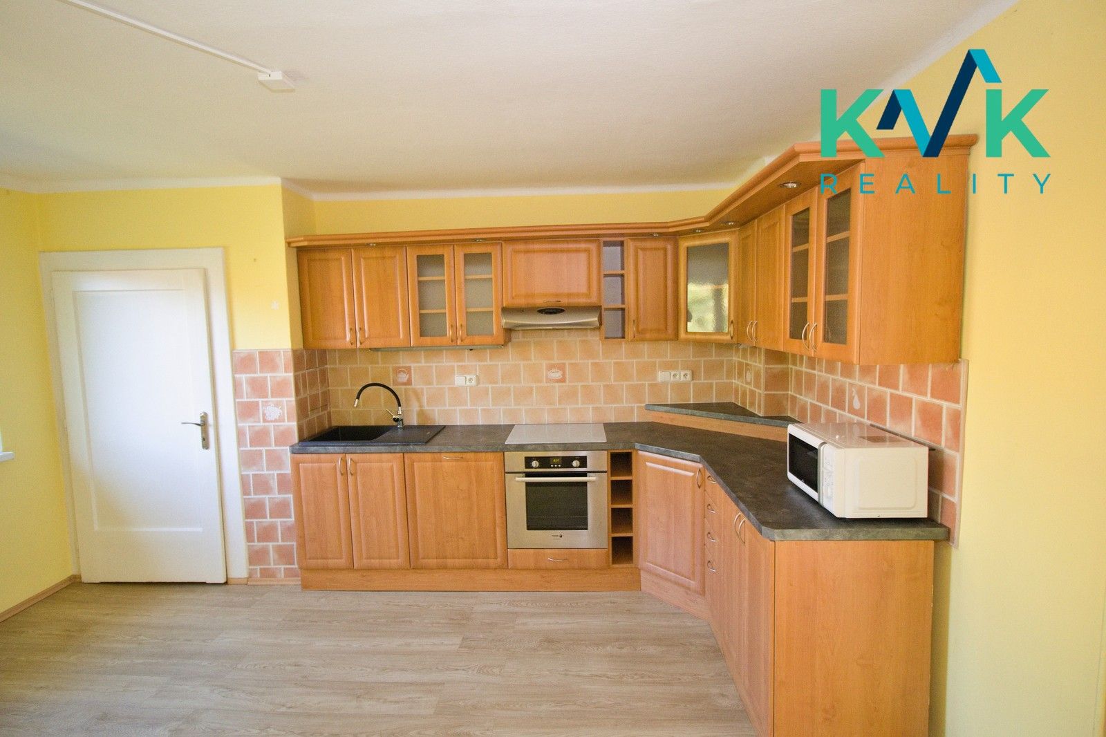 Prodej byt 4+1 - Lipová, Ostrov, 125 m²