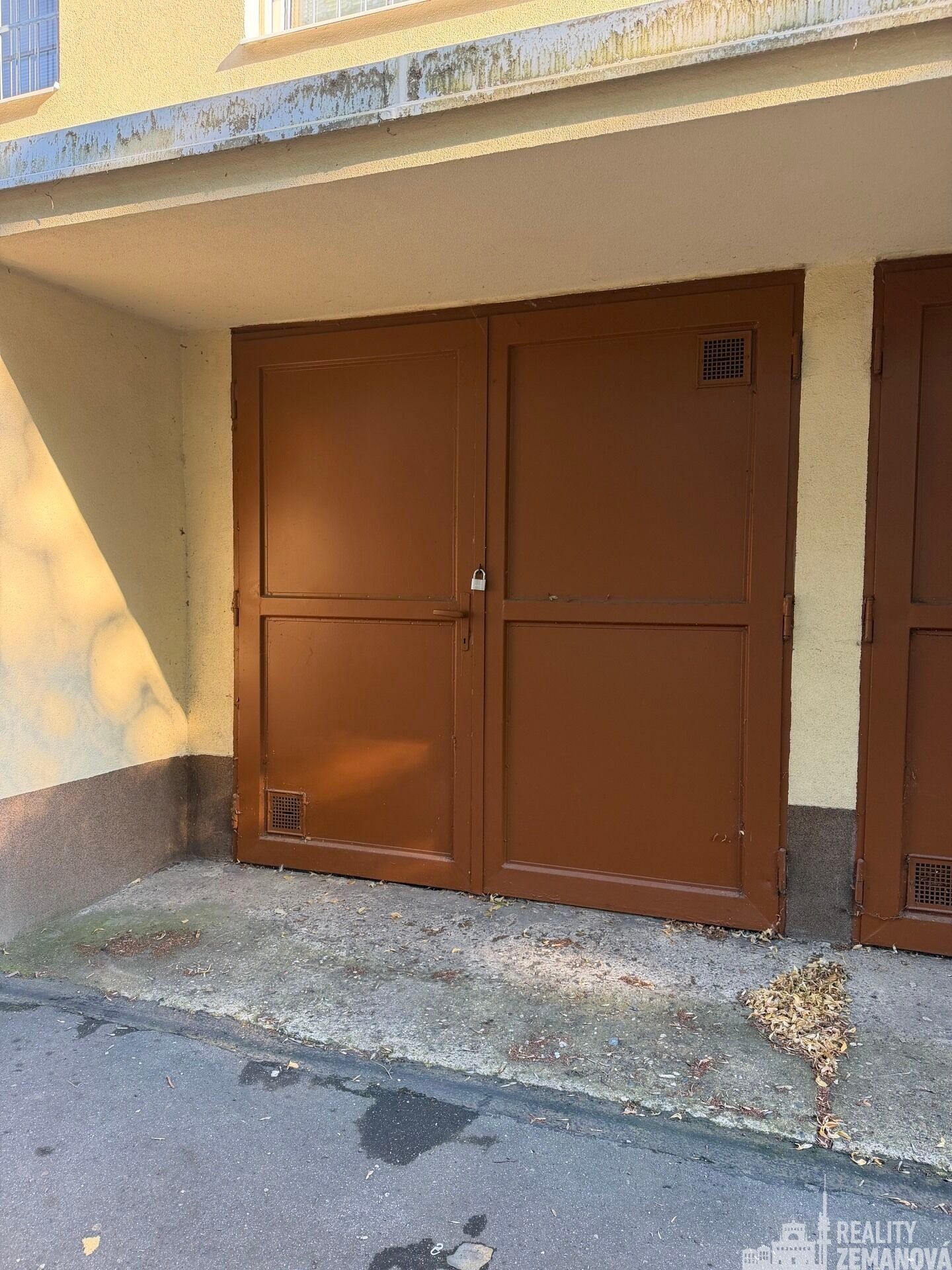 Garáže, Pod strání, Praha, 18 m² - 1