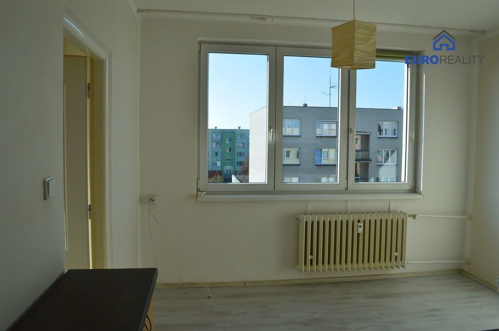 Pronájem byt 2+kk - Svépomoc, Sezimovo Ústí, 30 m²