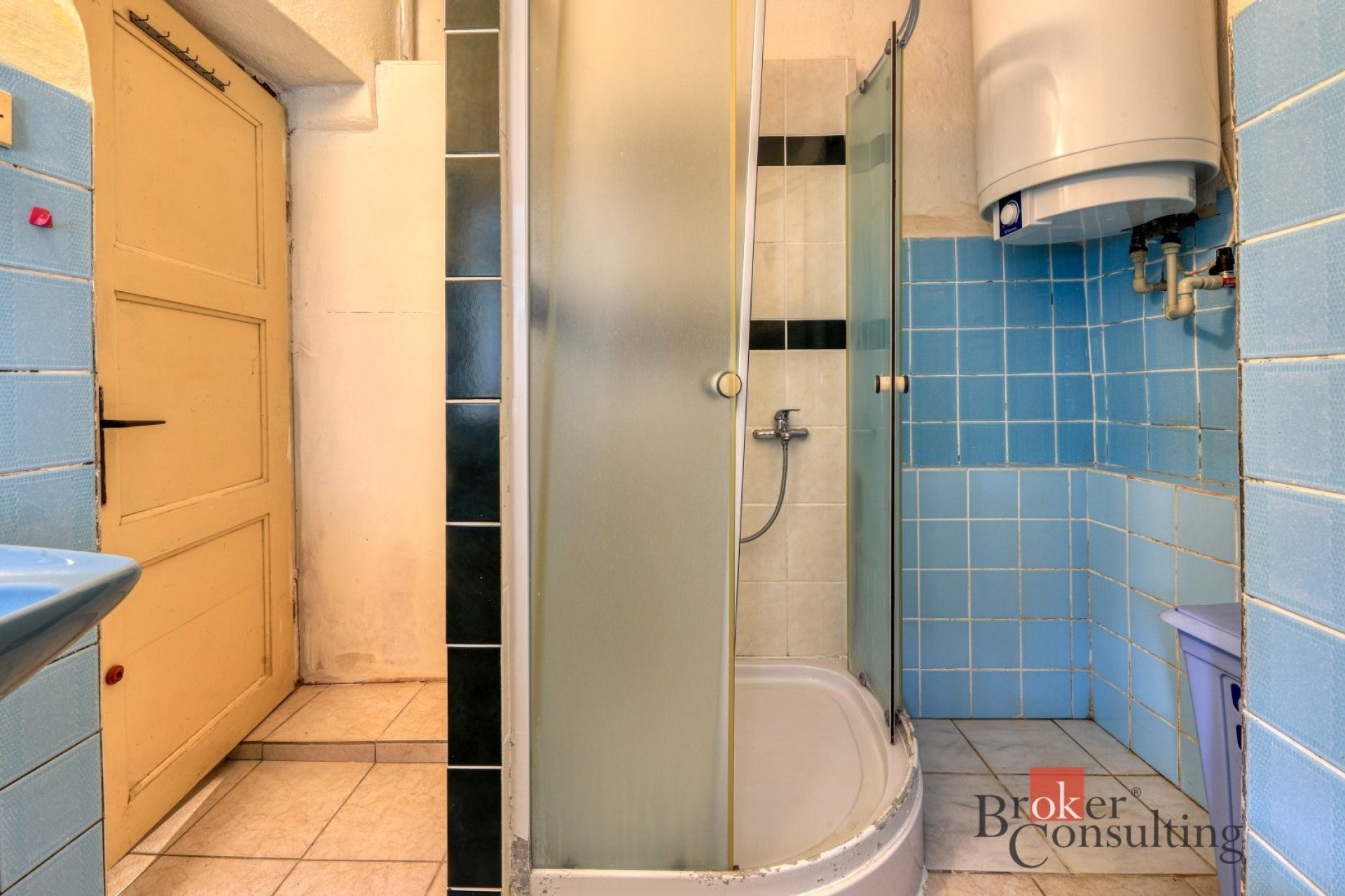 Prodej rodinný dům - Neurazy, 188 m² - 5