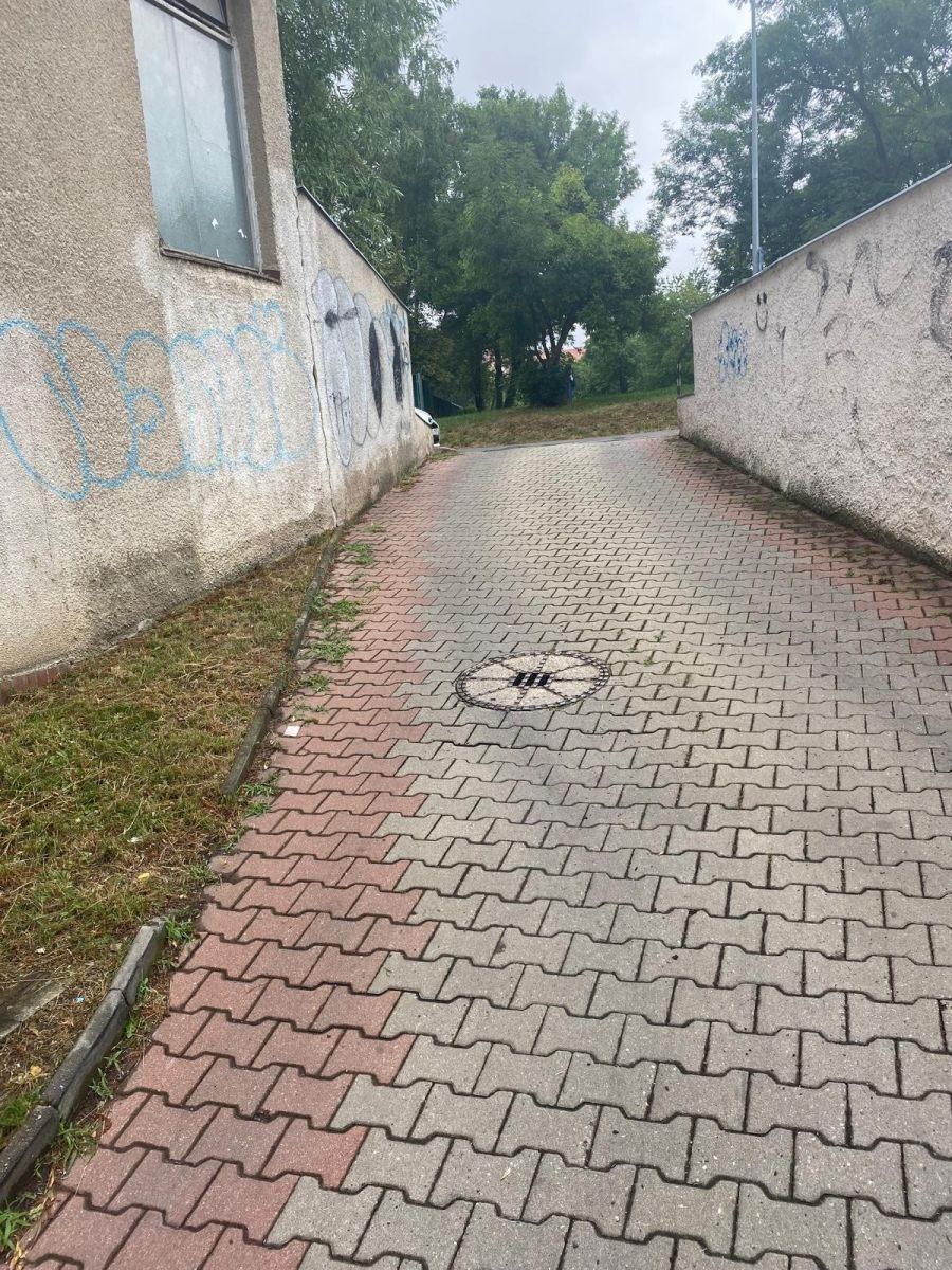 Garáže, Praha - Strašnice, 16 m² - 1