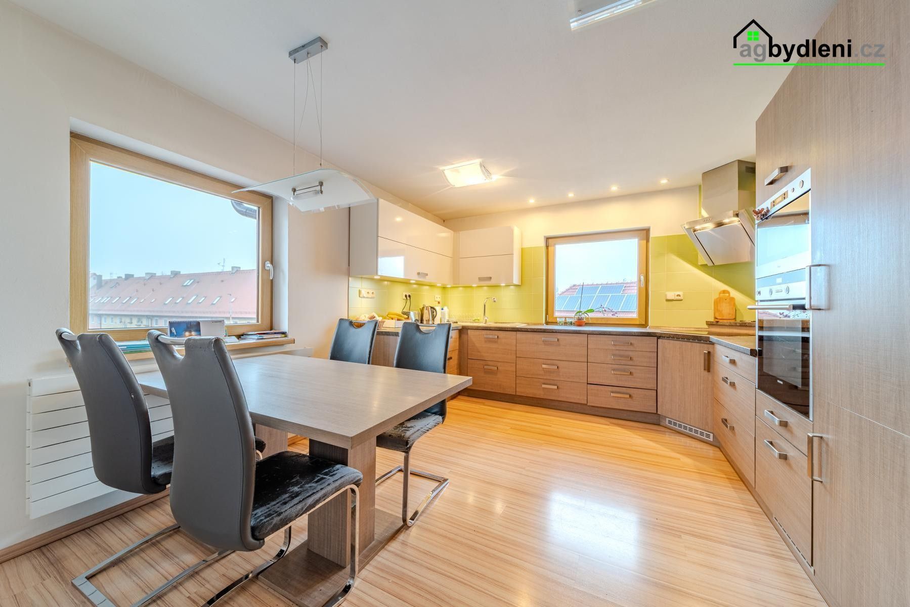 4+1, Americká, Holýšov, 134 m²