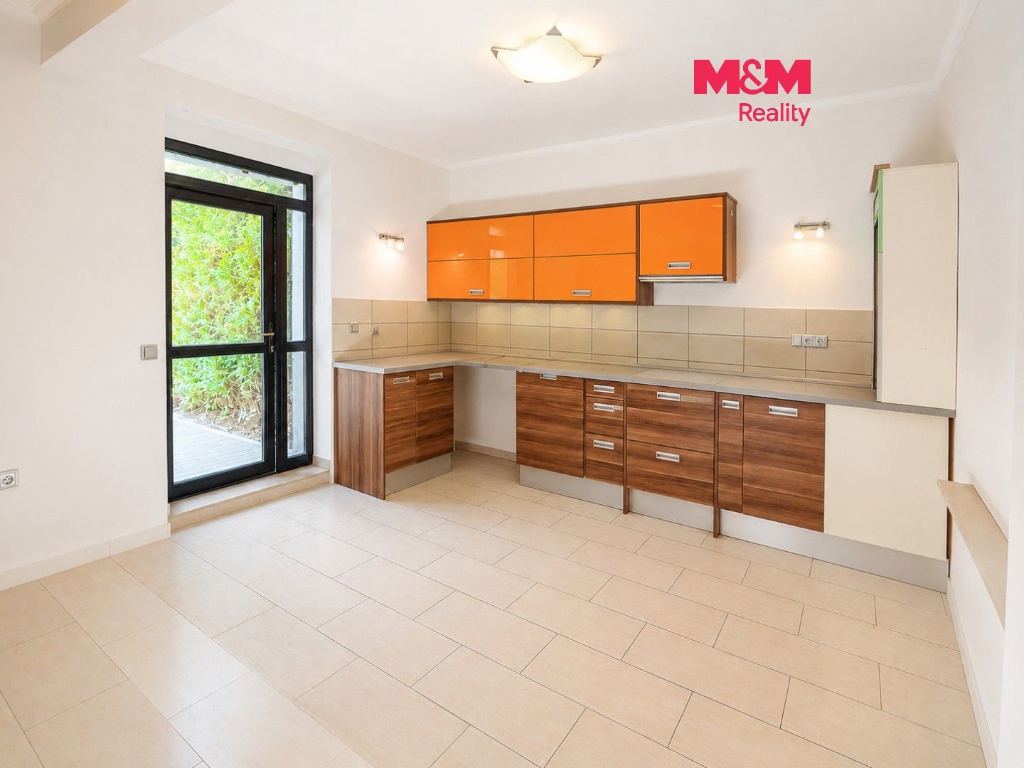 3+1, V nové čtvrti, Praha, 79 m² - 1