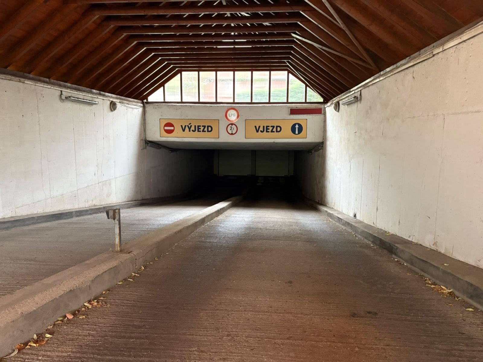 Pronájem garáž - Pláničkova, Praha - Veleslavín, 14 m² - 5
