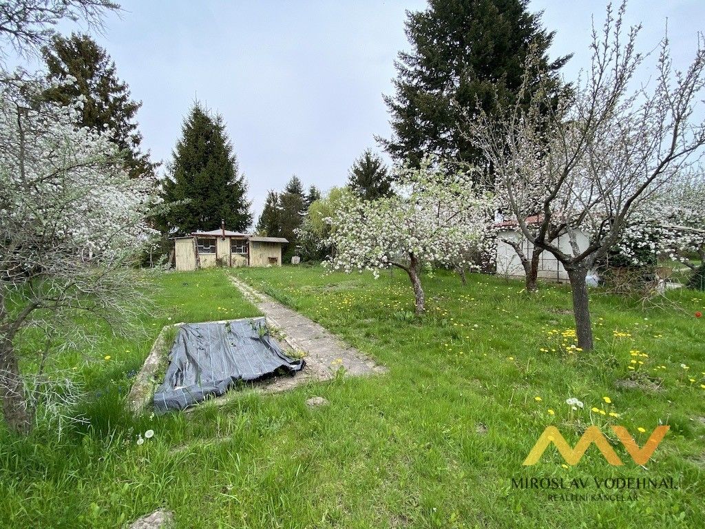 Chaty, Kmochova, Hradec Králové, 20 m²