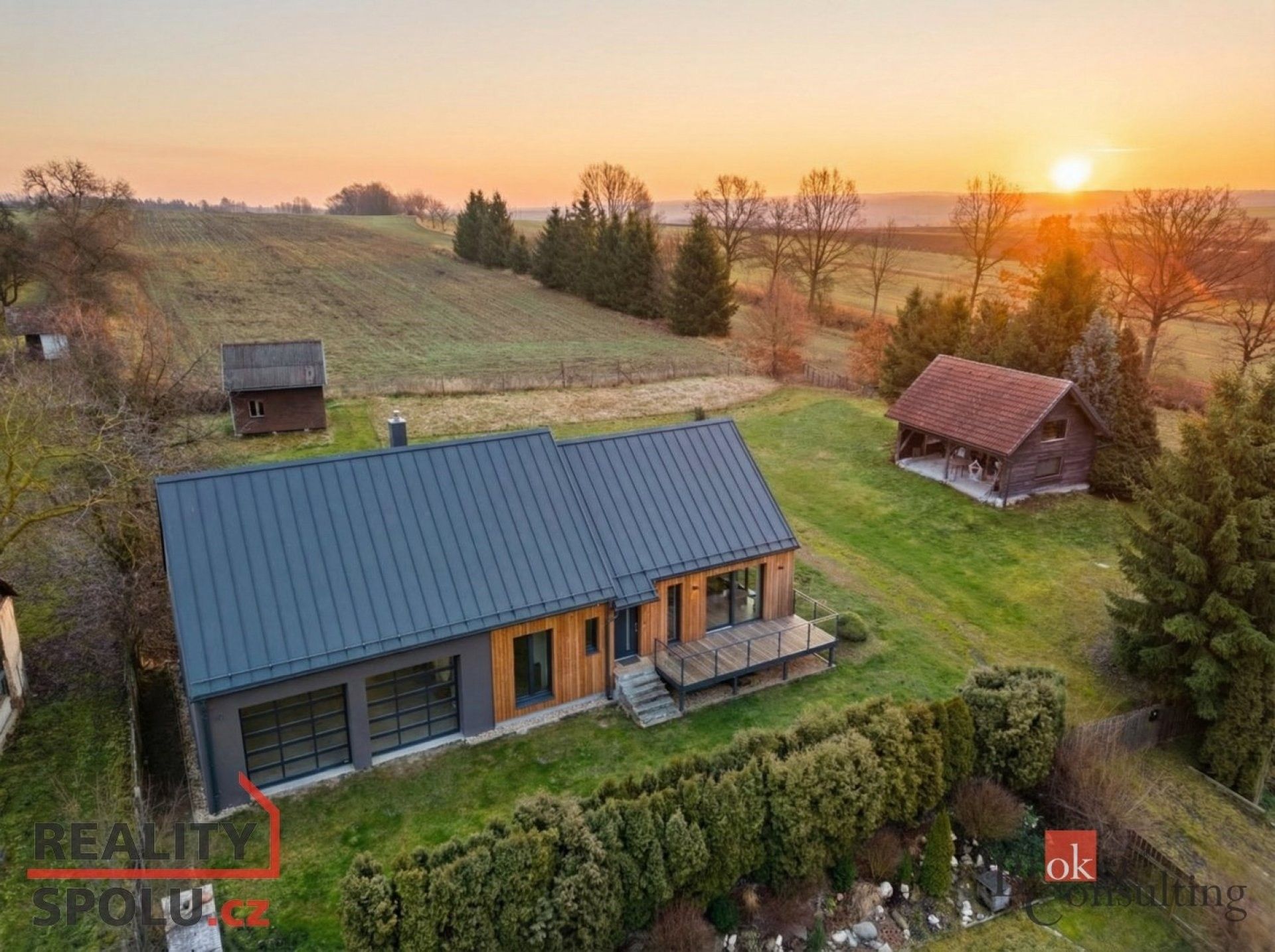 Prodej rodinný dům - Lesná, 188 m²