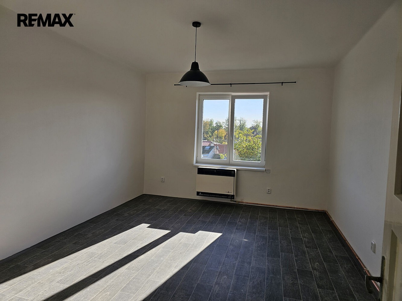 Pronájem byt 1+kk - Boženy Němcové, Český Brod, okres Kolín, 32 m² - 2