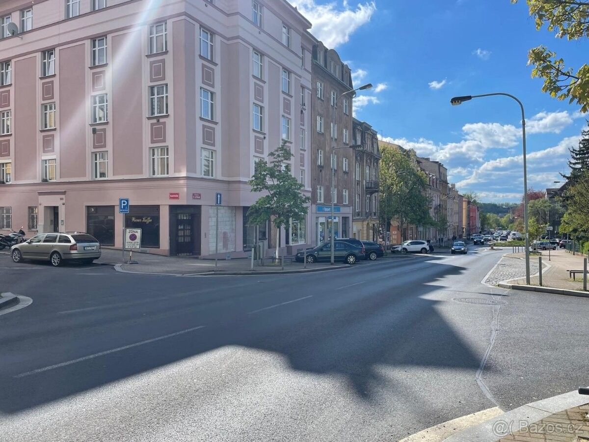 Prodej obchodní prostory - Karlovy Vary, 360 05, 35 m²