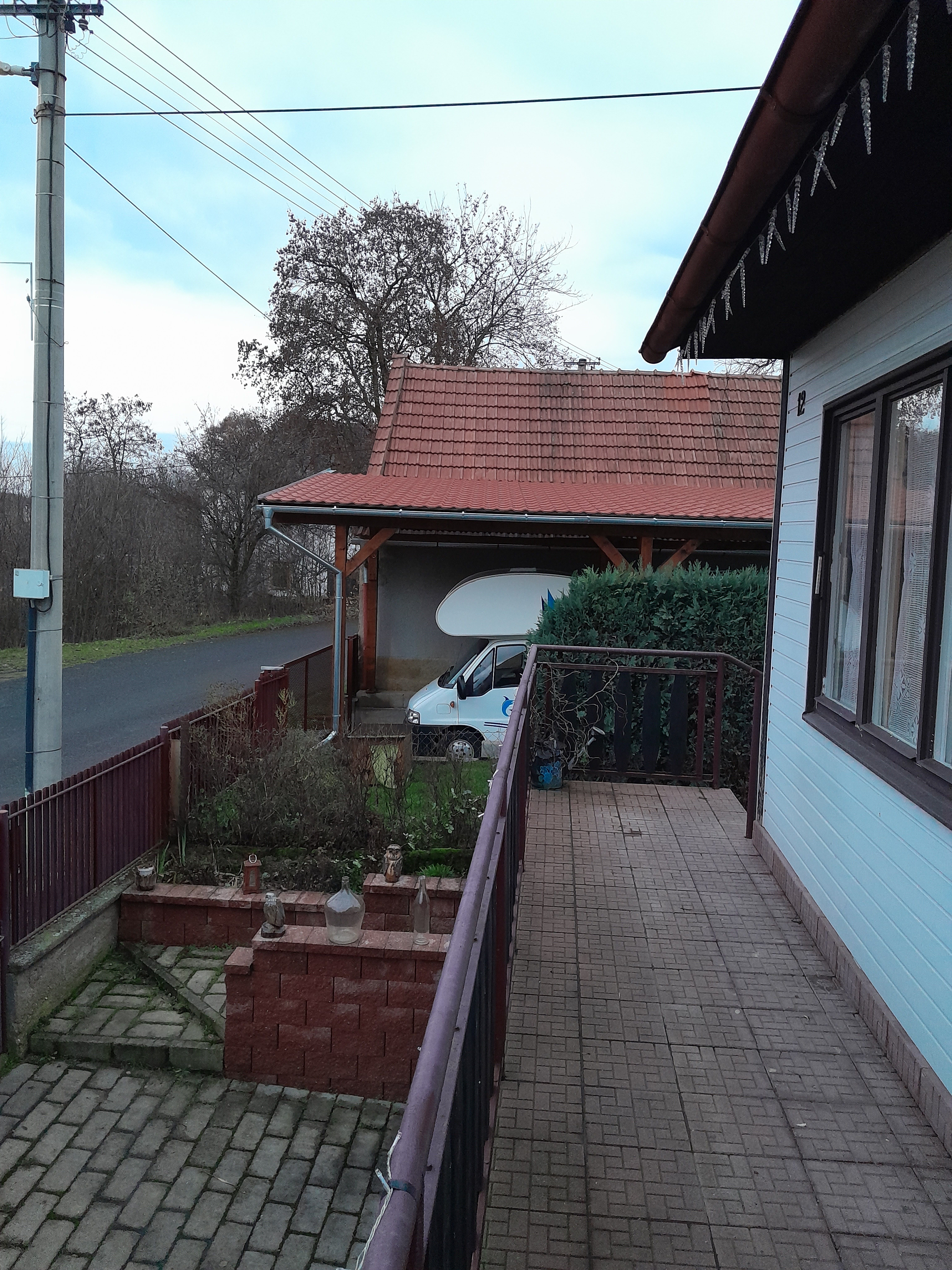 Dům – Žiželice, Hořetice – další