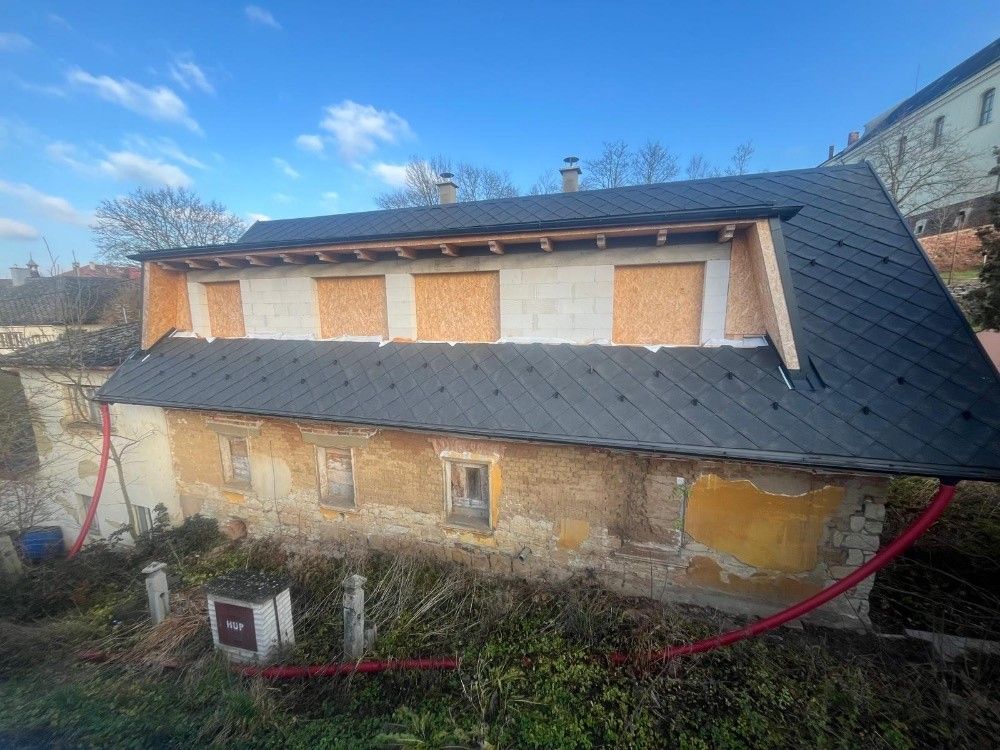 Prodej rodinný dům - Deštná, 679 61