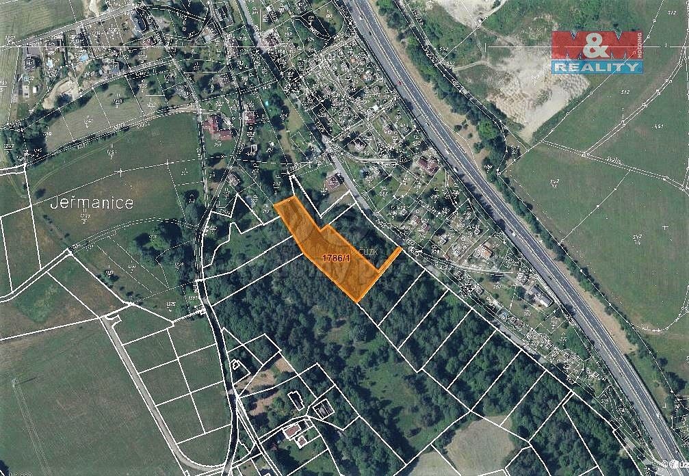 Louka, 4 895 m²