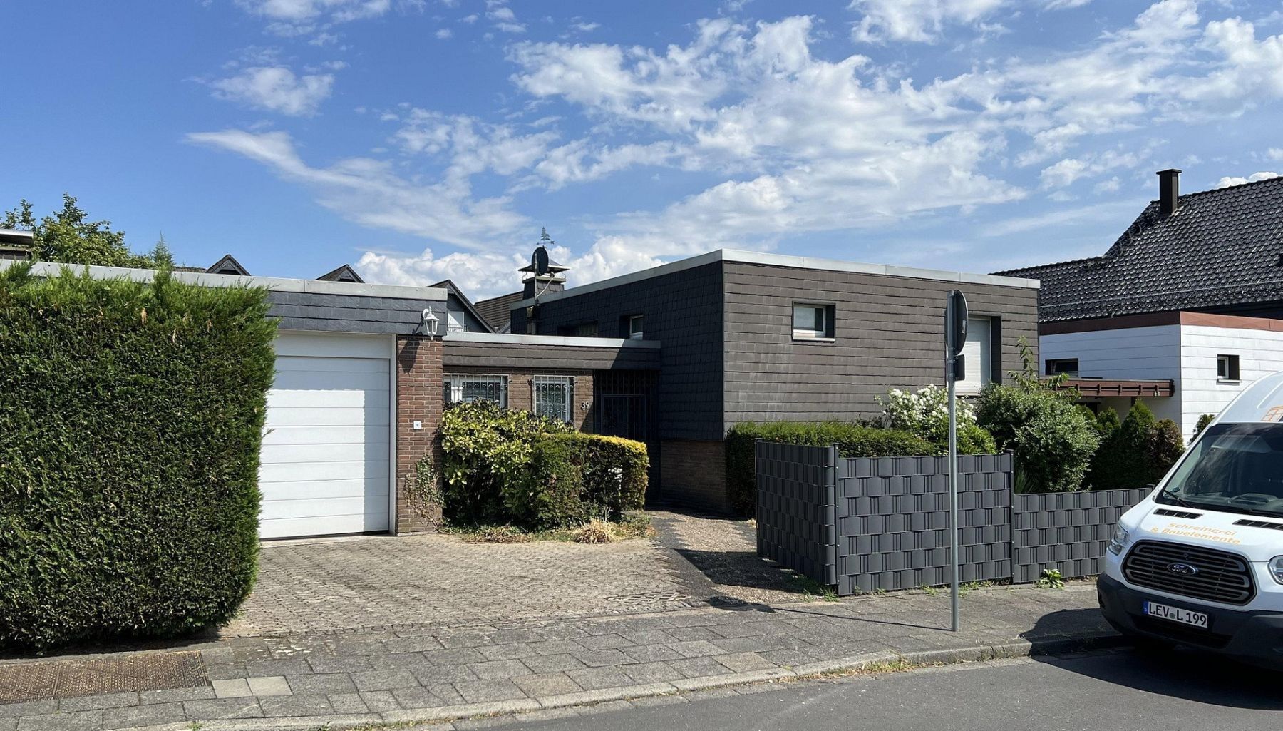 Rodinné domy, Leverkusen Steinbüchel Nordrhein-Westfalen 51377, 156 m² - 1