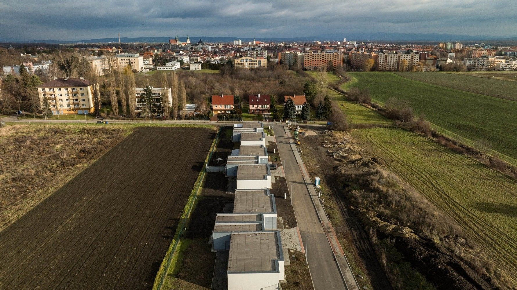Prodej pozemek pro bydlení - Kroměříž, Zlínský kraj - 5