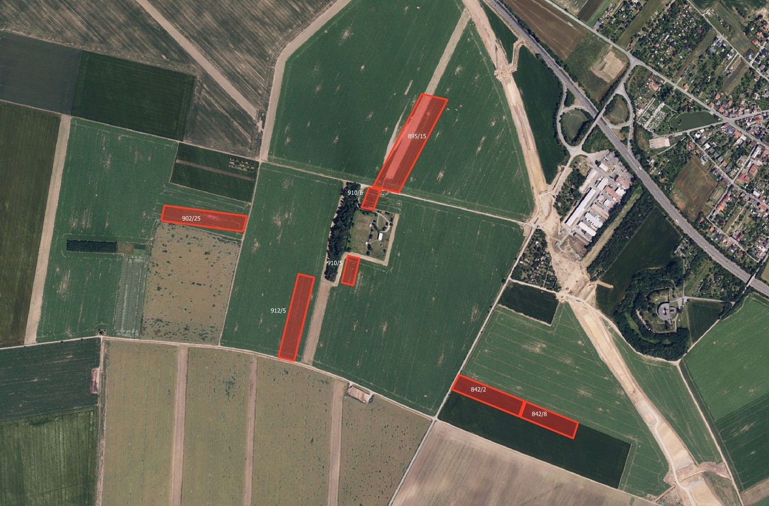 Zemědělský pozemek, 98 208 m²