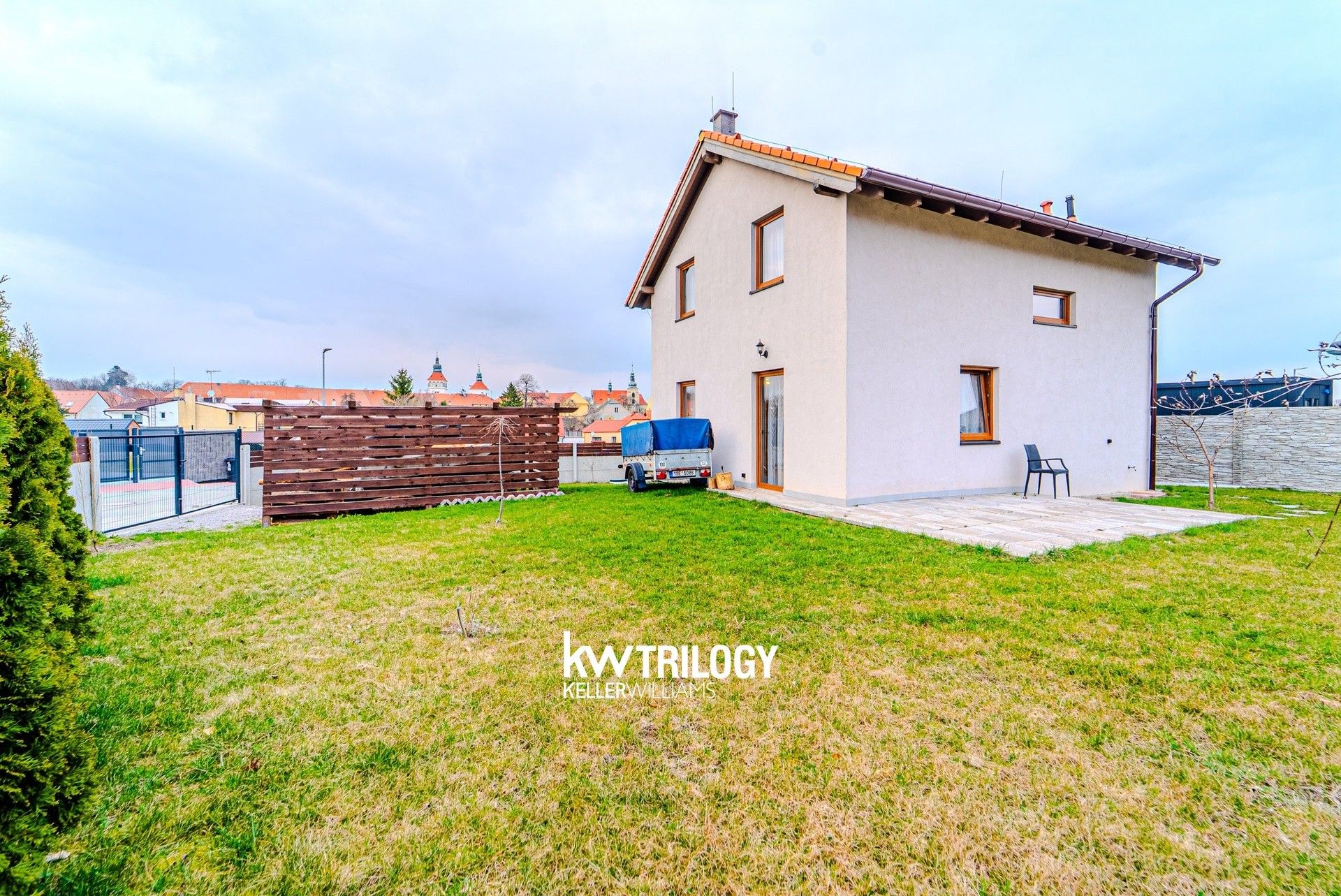 Dům – Smečno, okres Kladno – pohled 2