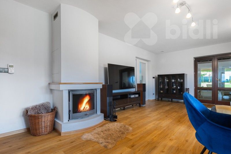 Prodej rodinný dům - Zbizuby, 390 m² - 5