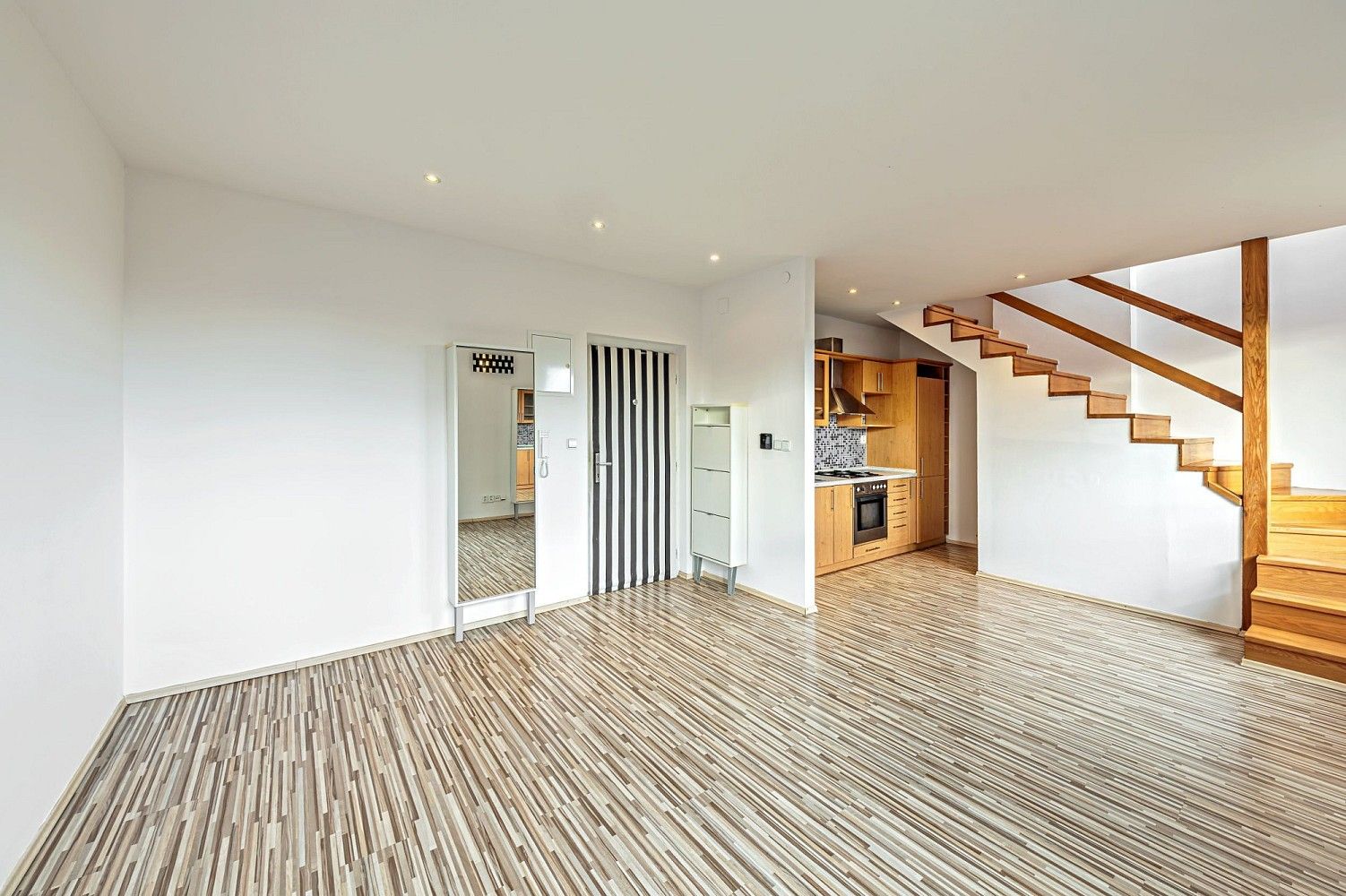 2+kk, Na Farkáně III, Praha 5 - Radlice, 60 m² - 2