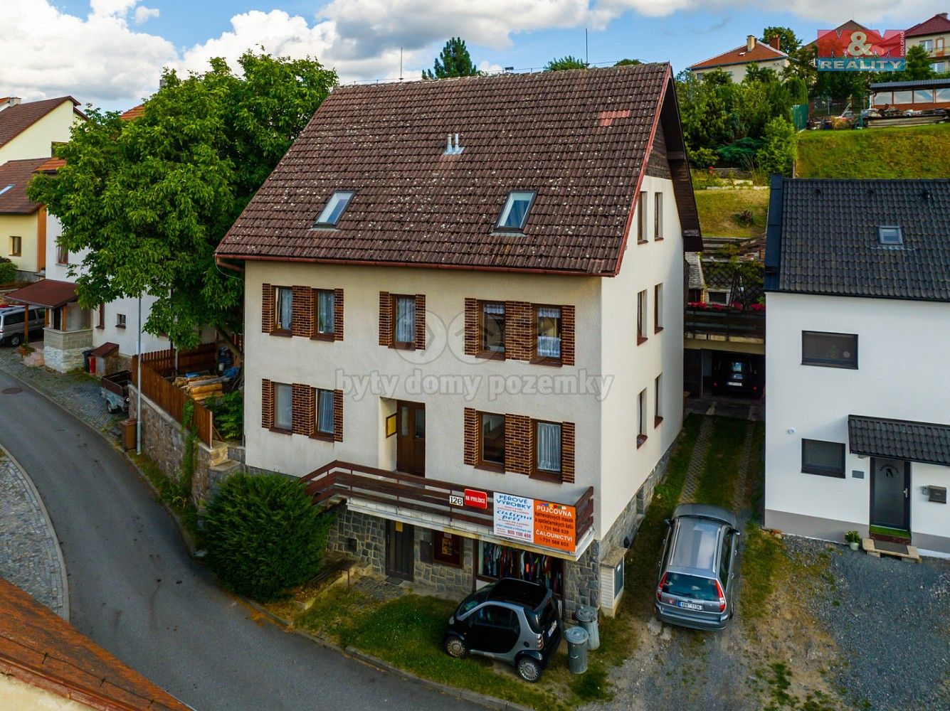 Rodinné domy, Bystřice nad Pernštejnem, okres Žďár nad Sázavou, Kraj Vysočina, 250 m² - 1